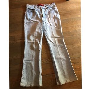 Gloria Vanderbilt jeans